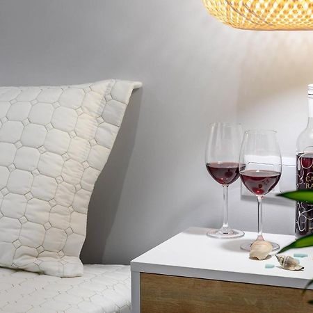 Ammos Suites Ierápetra Exteriör bild