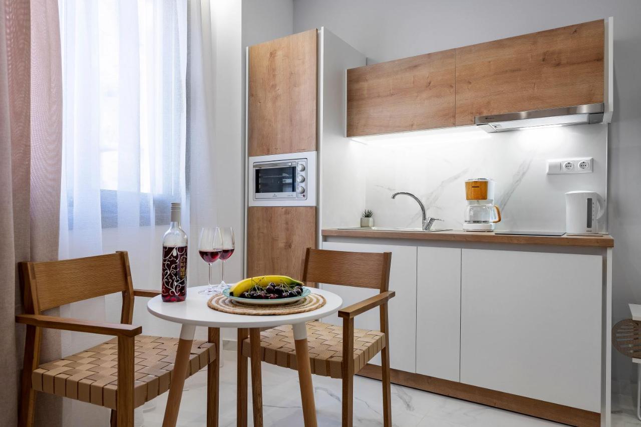 Ammos Suites Ierápetra Exteriör bild